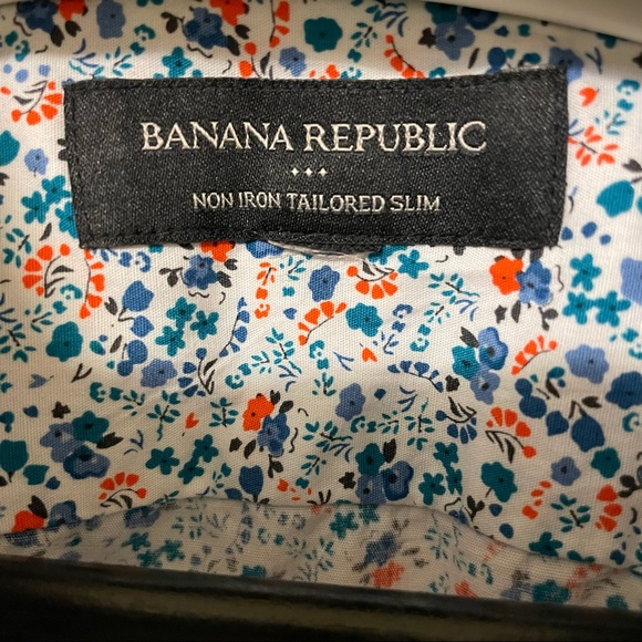 Banana Republic Long Sleeve Floral Shirt - Picture 3 of 4